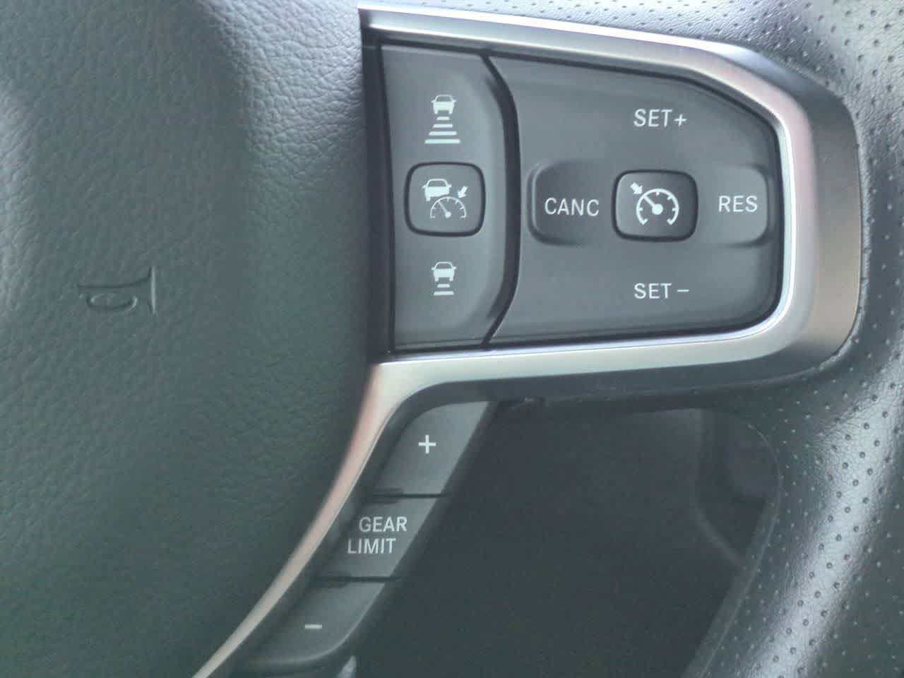 2026 RAM Ram 1500 RAM 1500 EXPRESS CREW CAB 4X2 5'7' BOX