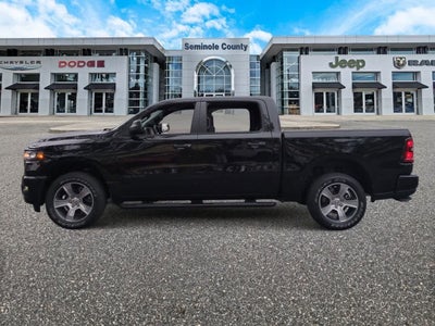 2026 RAM Ram 1500 RAM 1500 EXPRESS CREW CAB 4X2 5'7' BOX
