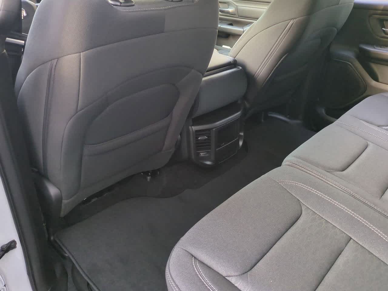 2026 RAM Ram 1500 RAM 1500 EXPRESS CREW CAB 4X2 5'7' BOX