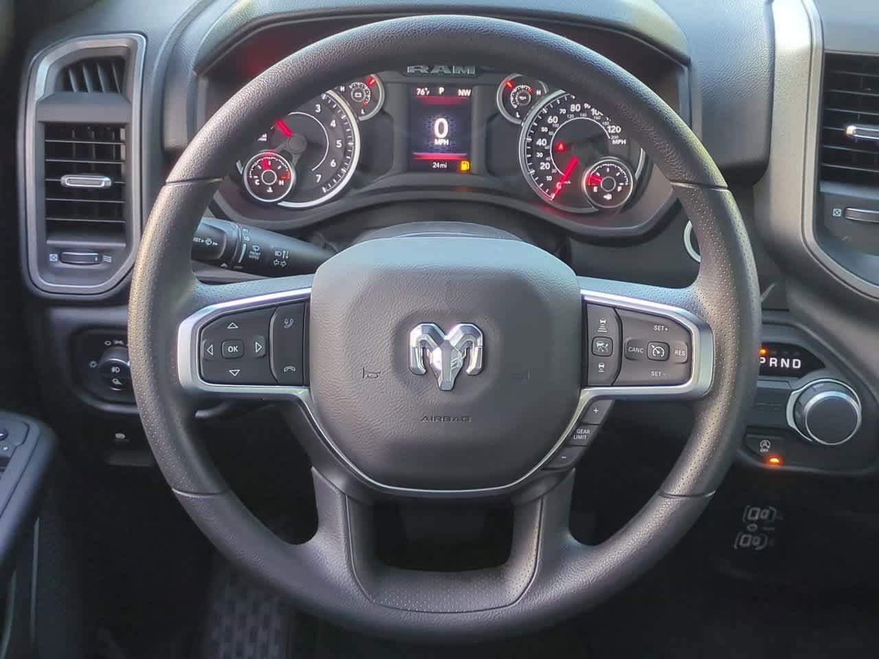 2026 RAM Ram 1500 RAM 1500 EXPRESS CREW CAB 4X2 5'7' BOX