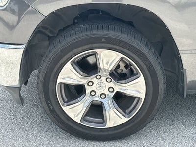 RAM 1500 Laramie Crew Cab 4x2 de 2024 con caja de 5'7'