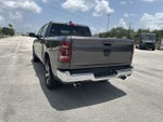 RAM 1500 Laramie Crew Cab 4x2 de 2024 con caja de 5'7'