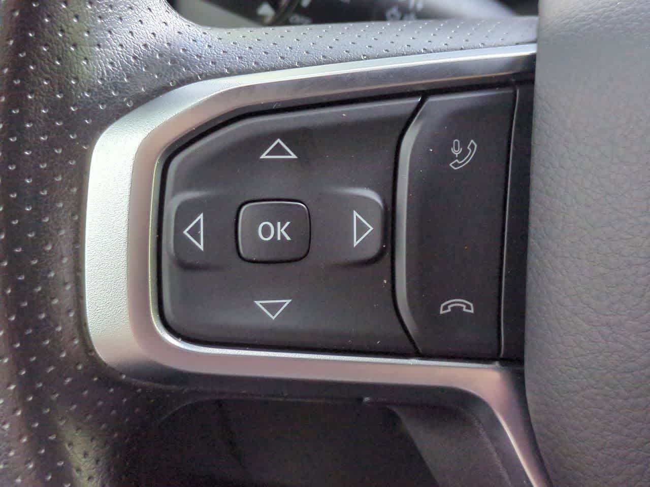 2025 RAM 1500 Big Horn Cabina Doble 4x4 Caja de 5'7'