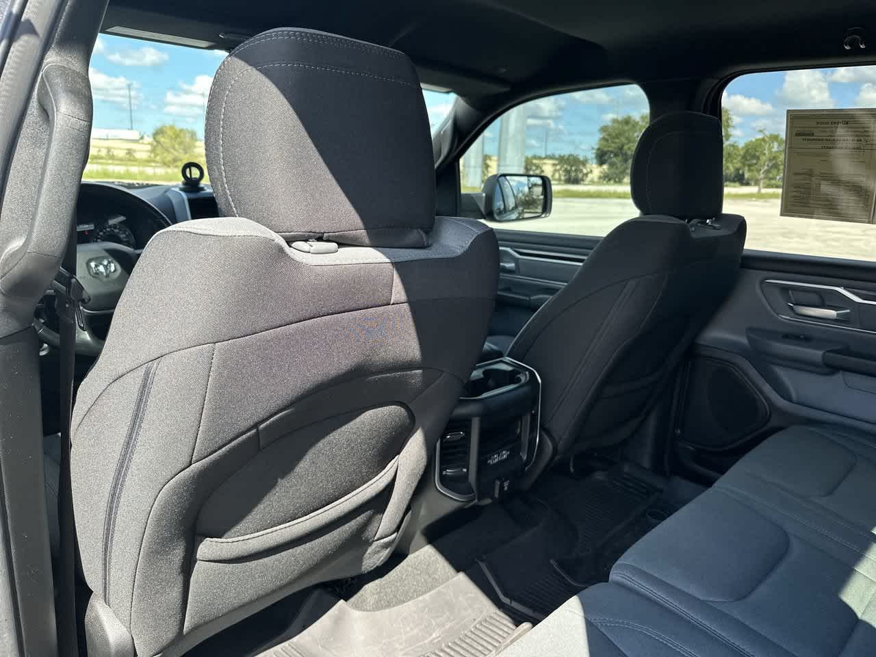 2022 RAM 1500 Big Horn Cabina Doble 4x4 Caja de 5'7''