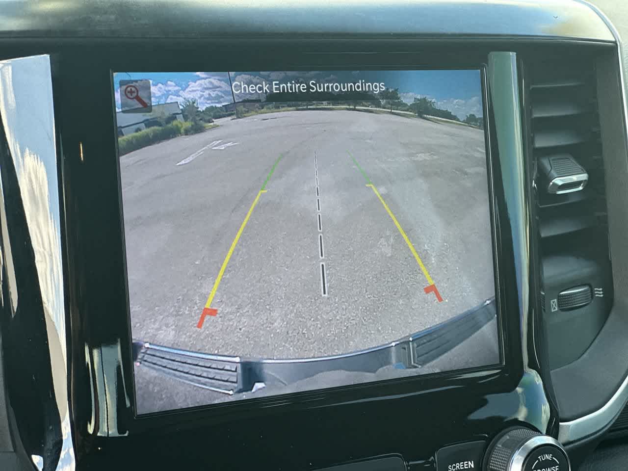 2022 RAM 1500 Big Horn Cabina Doble 4x4 Caja de 5'7''