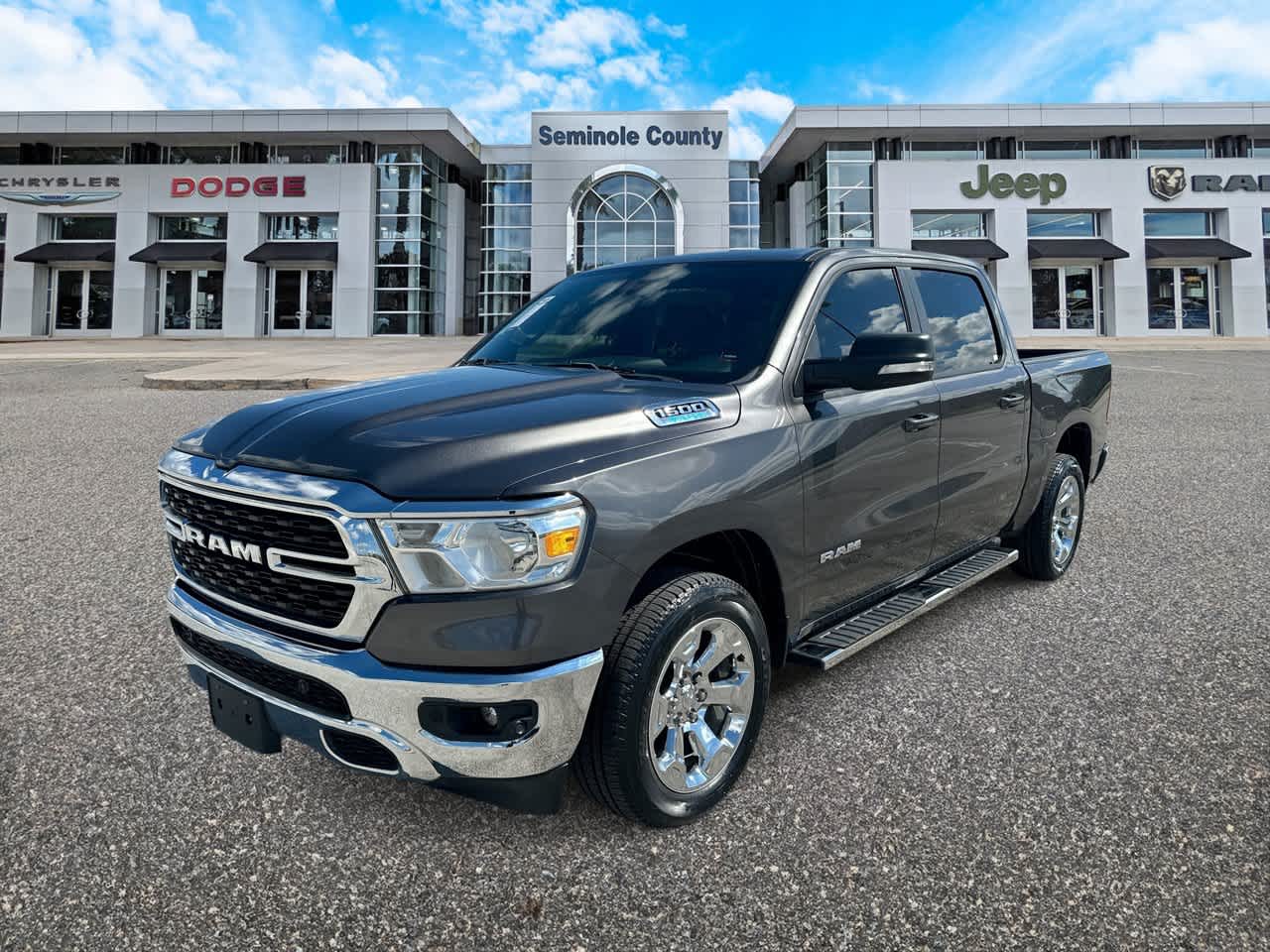2022 RAM 1500 Big Horn Cabina Doble 4x4 Caja de 5'7''
