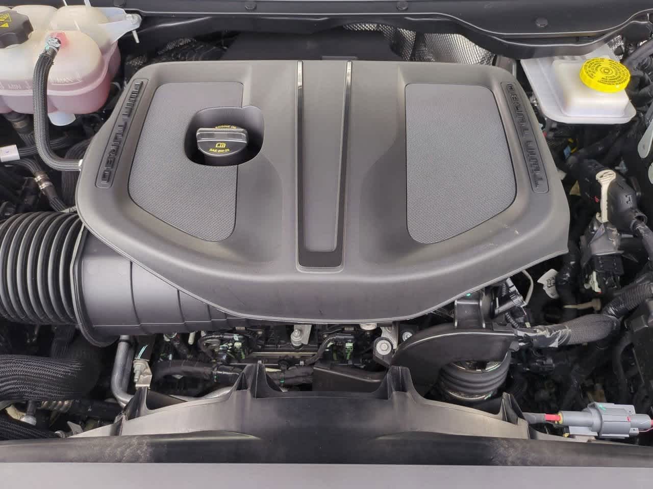 2025 RAM 1500 Big Horn Cabina Doble 4x4 Caja de 5'7'