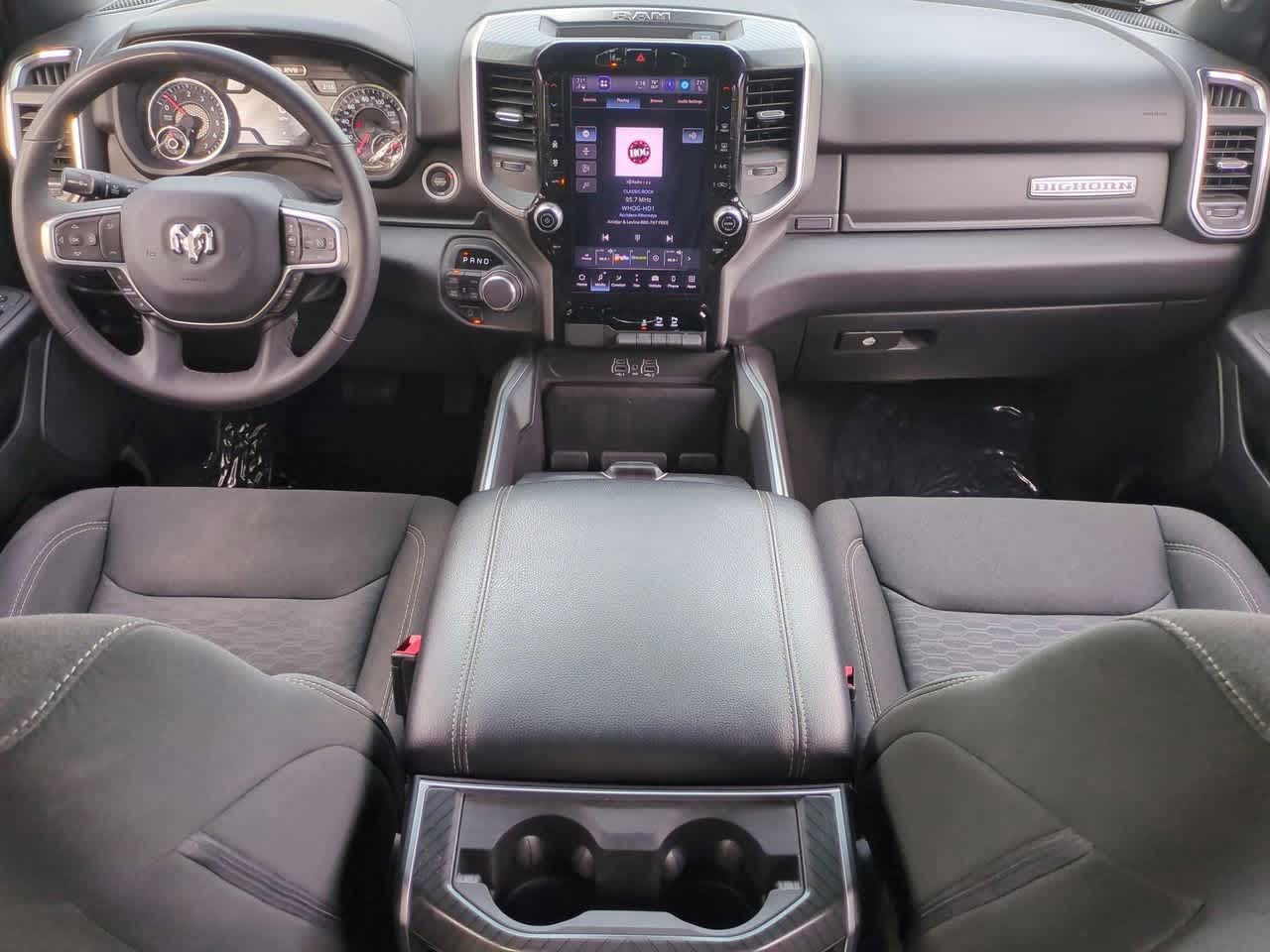 2025 RAM 1500 Big Horn Cabina Doble 4x4 Caja de 5'7'