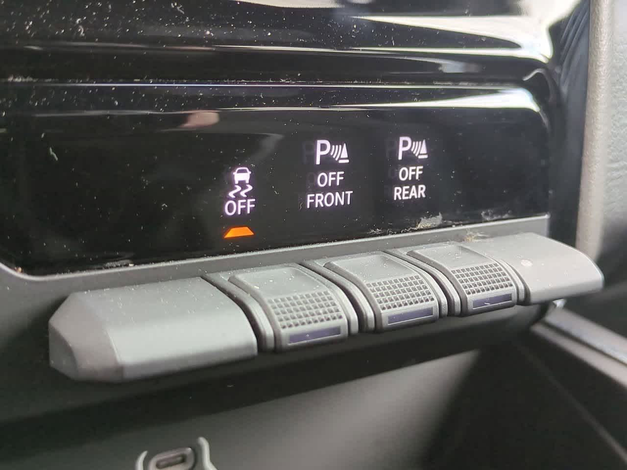 2025 RAM 1500 Big Horn Cabina Doble 4x4 Caja de 5'7'