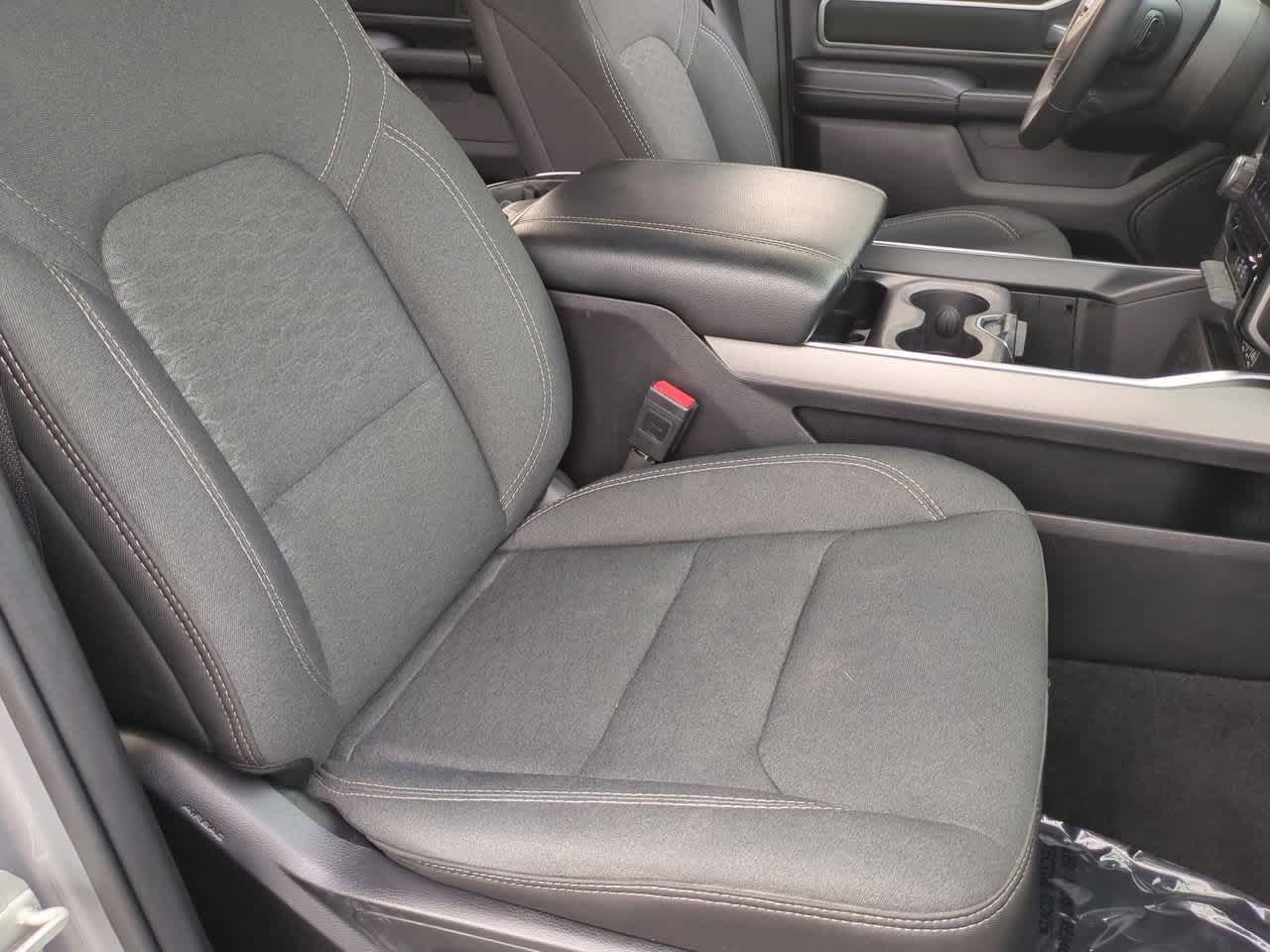 2025 RAM 1500 Big Horn Cabina Doble 4x4 Caja de 5'7'