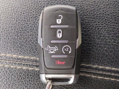 2025 RAM 1500 Big Horn Cabina Doble 4x4 Caja de 5'7'