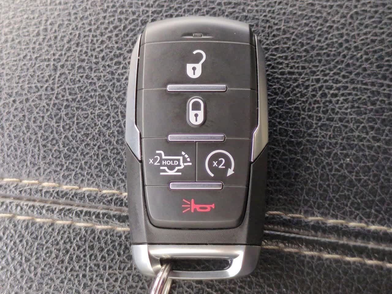 2025 RAM 1500 Big Horn Cabina Doble 4x4 Caja de 5'7'