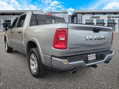 2025 RAM 1500 Big Horn Cabina Doble 4x4 Caja de 5'7'