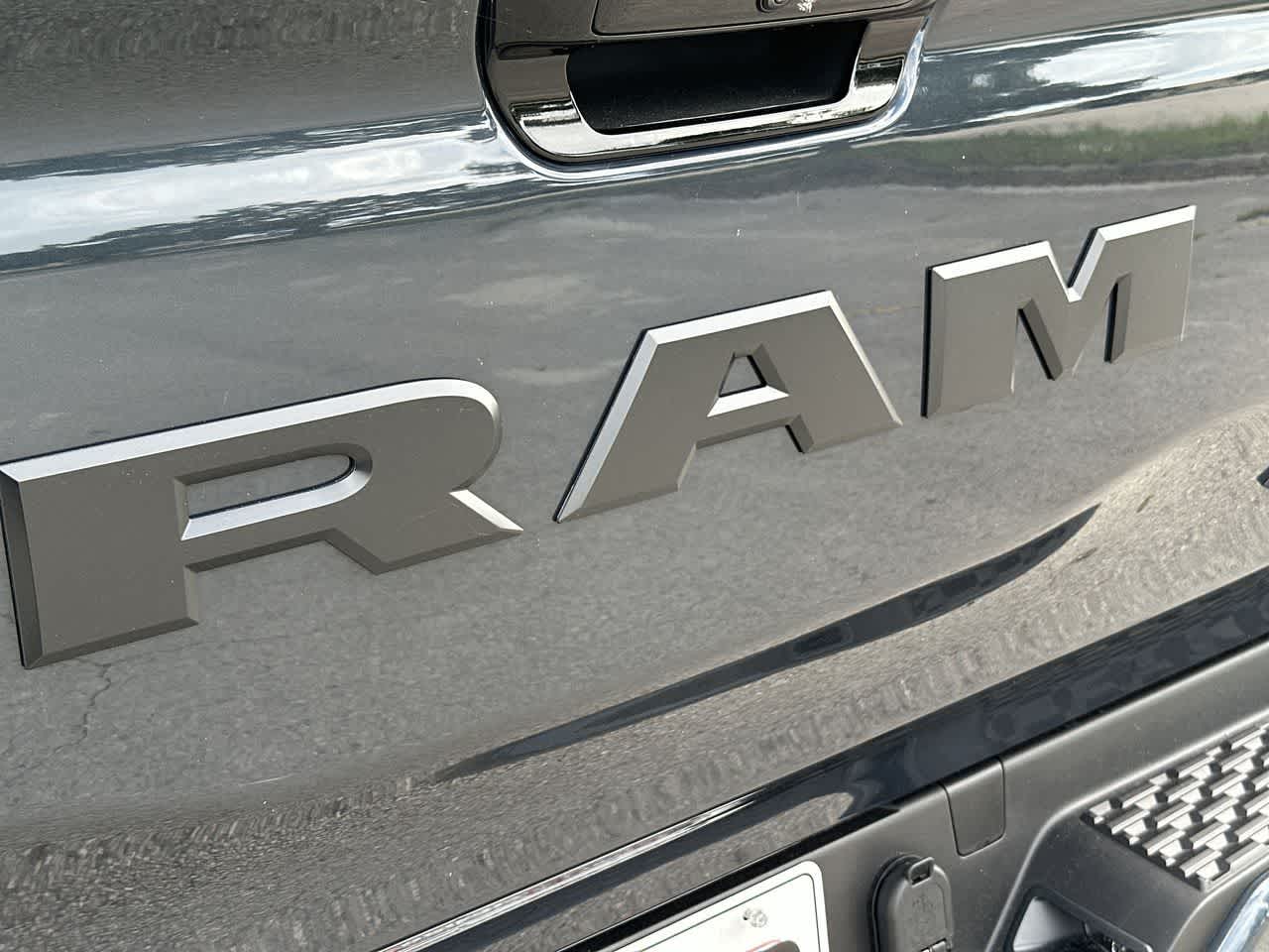 RAM 1500 Big Horn de 2026, cabina doble, tracción 4x4, caja de 1,70 m
