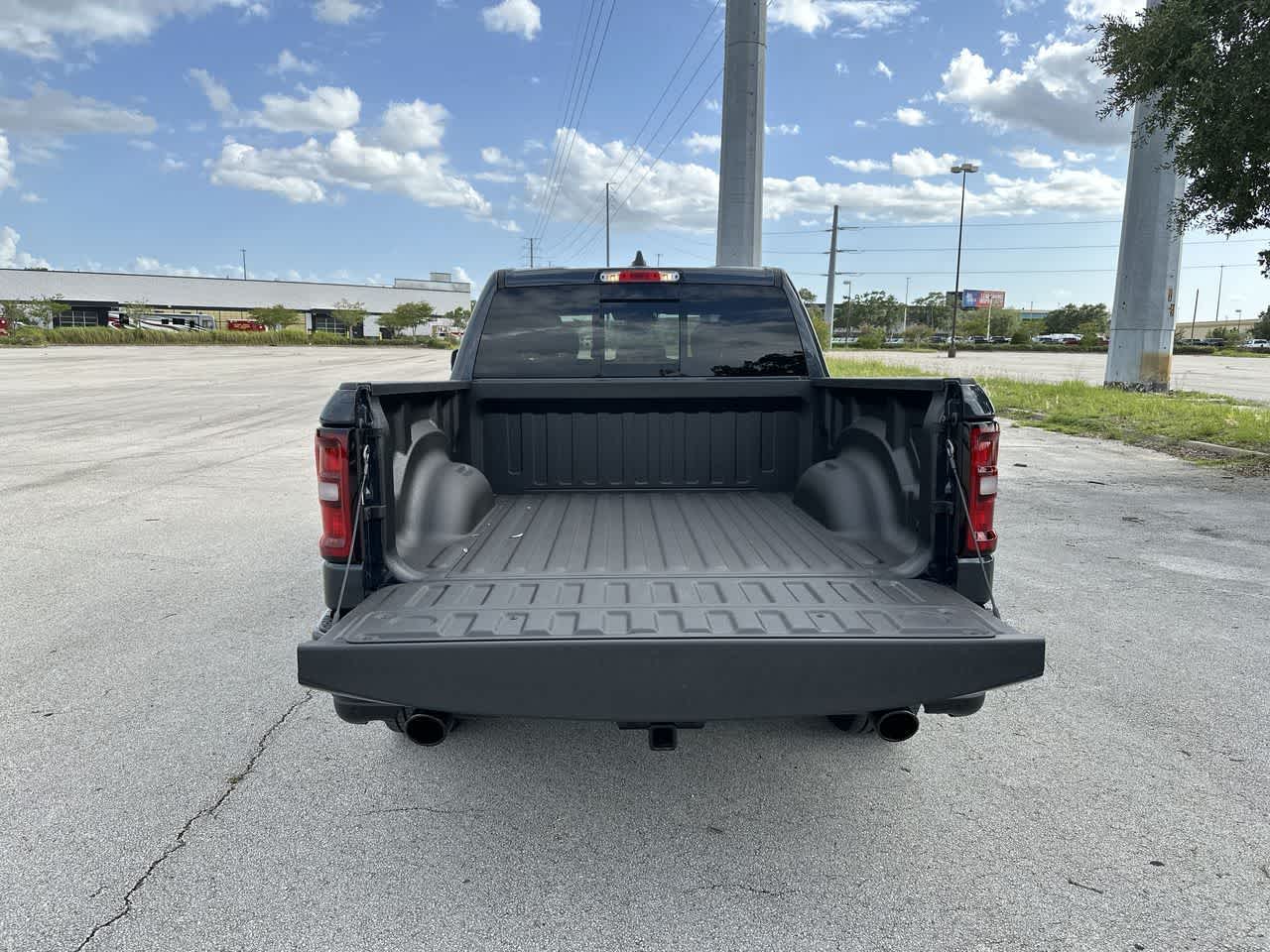 RAM 1500 Big Horn de 2026, cabina doble, tracción 4x4, caja de 1,70 m