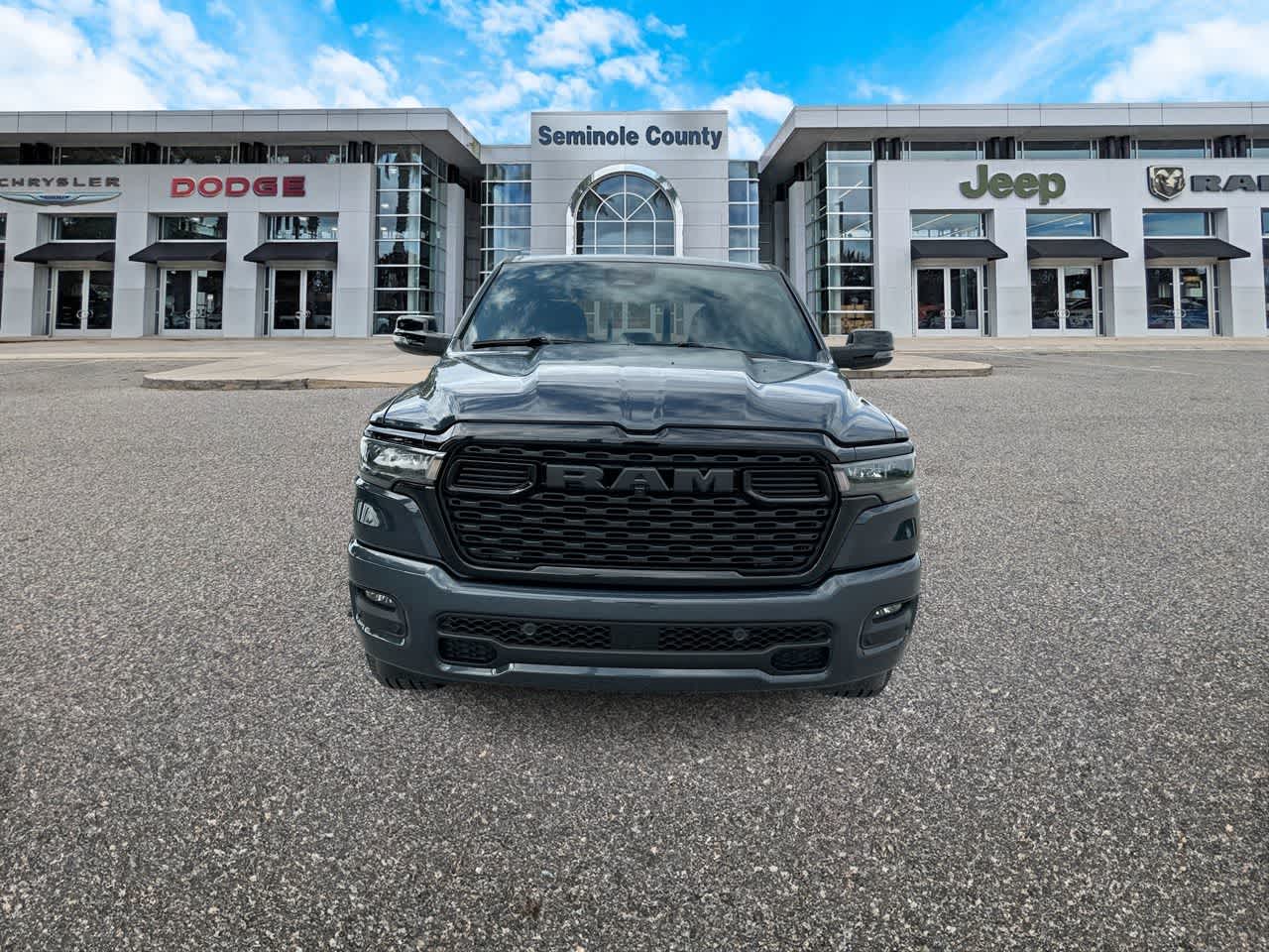 RAM 1500 Big Horn de 2026, cabina doble, tracción 4x4, caja de 1,70 m