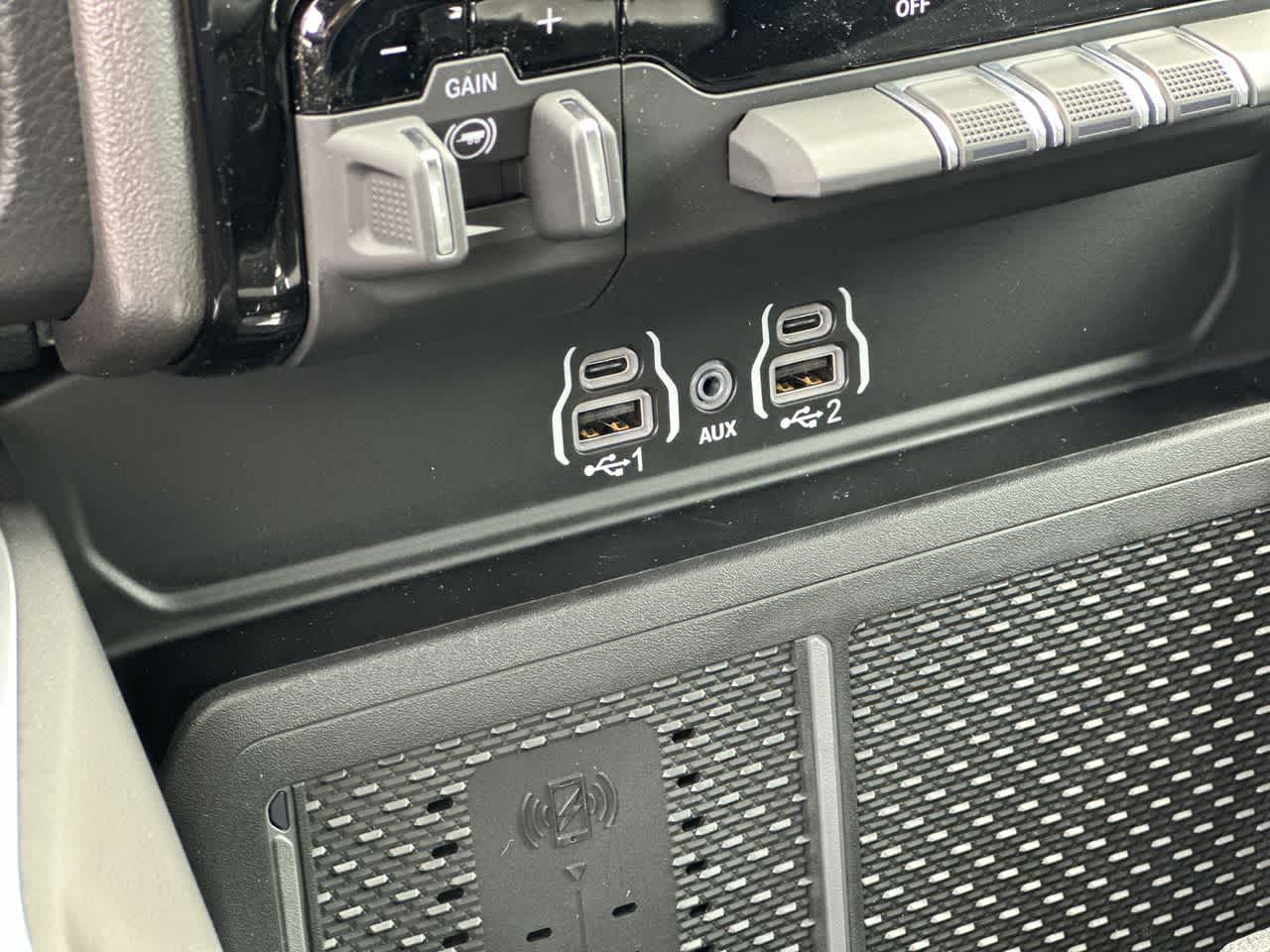 RAM 1500 de 2026, RAM 1500 BIG HORN, cabina doble, 4x4, caja de 5'7'