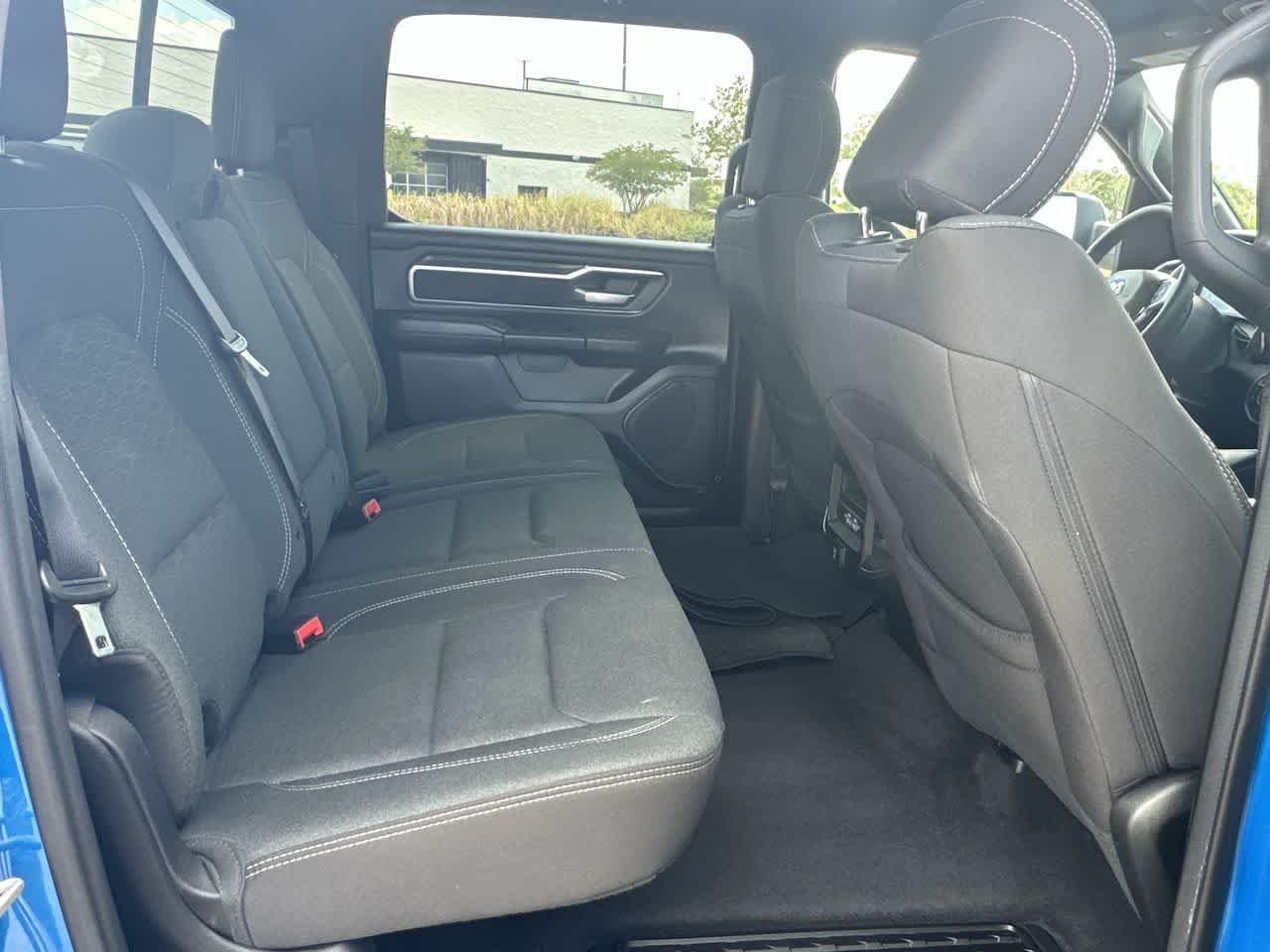 2025 RAM 1500 Big Horn Cabina Doble 4x4 Caja de 5'7'