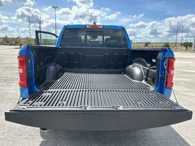 2025 RAM 1500 Big Horn Cabina Doble 4x4 Caja de 5'7'