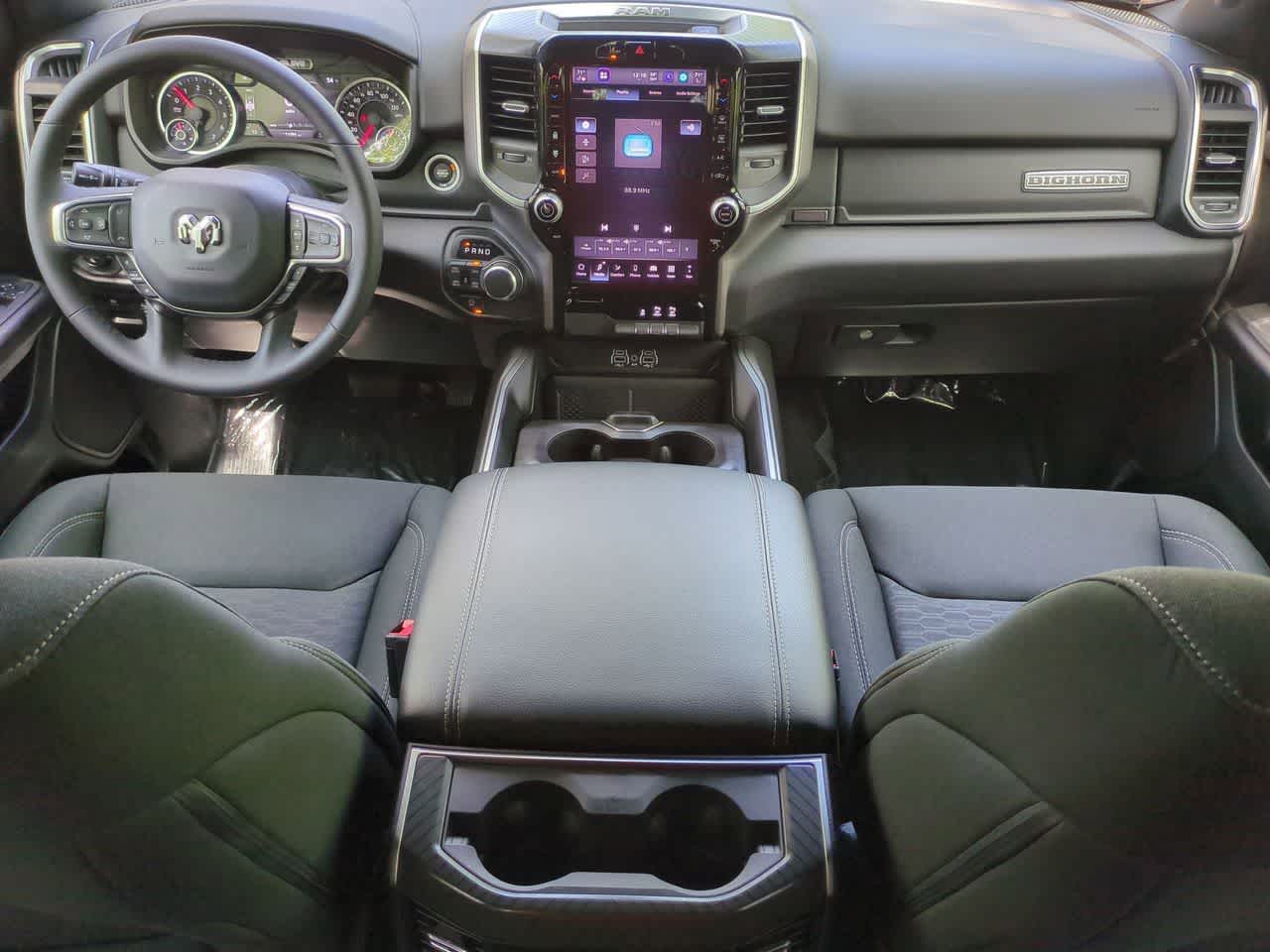 RAM 1500 Big Horn de 2026, cabina doble, tracción 4x4, caja de 1,70 m