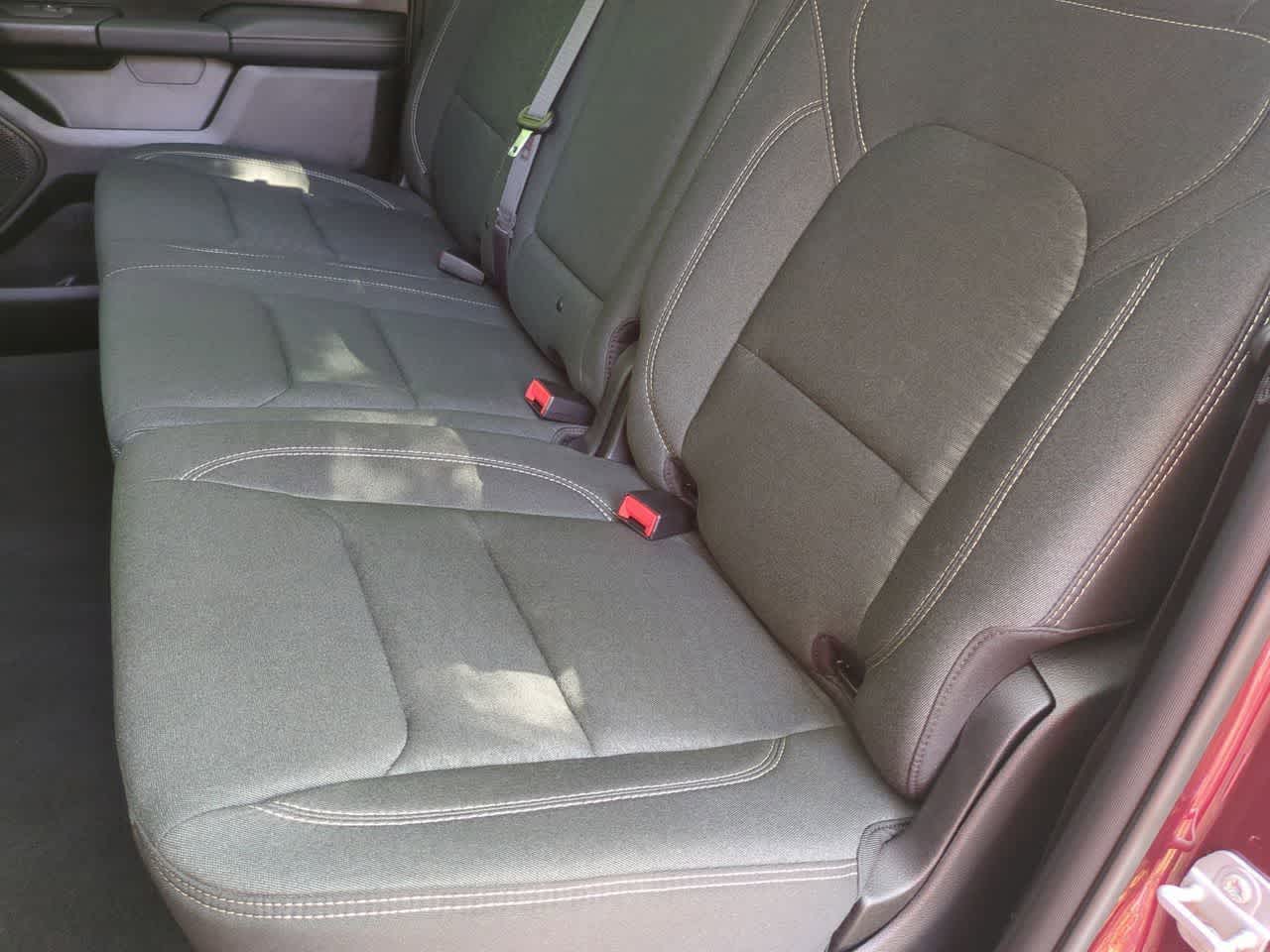 RAM 1500 Big Horn de 2026, cabina doble, tracción 4x4, caja de 1,70 m