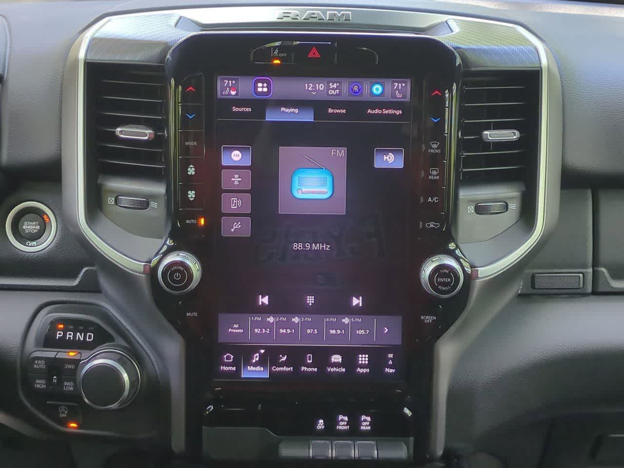 RAM 1500 Big Horn de 2026, cabina doble, tracción 4x4, caja de 1,70 m