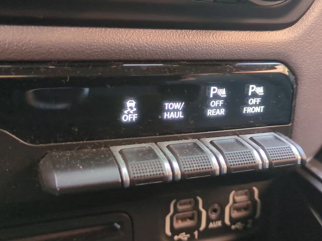 RAM 1500 Big Horn/Lone Star Crew Cab 4x4 5'7' Caja 2019