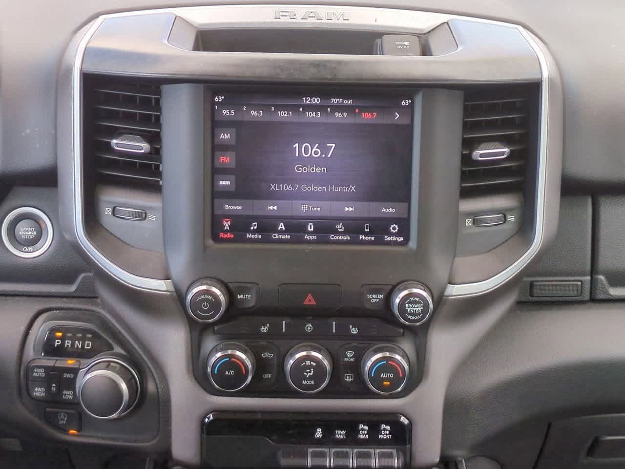 RAM 1500 Big Horn/Lone Star Crew Cab 4x4 5'7' Caja 2019