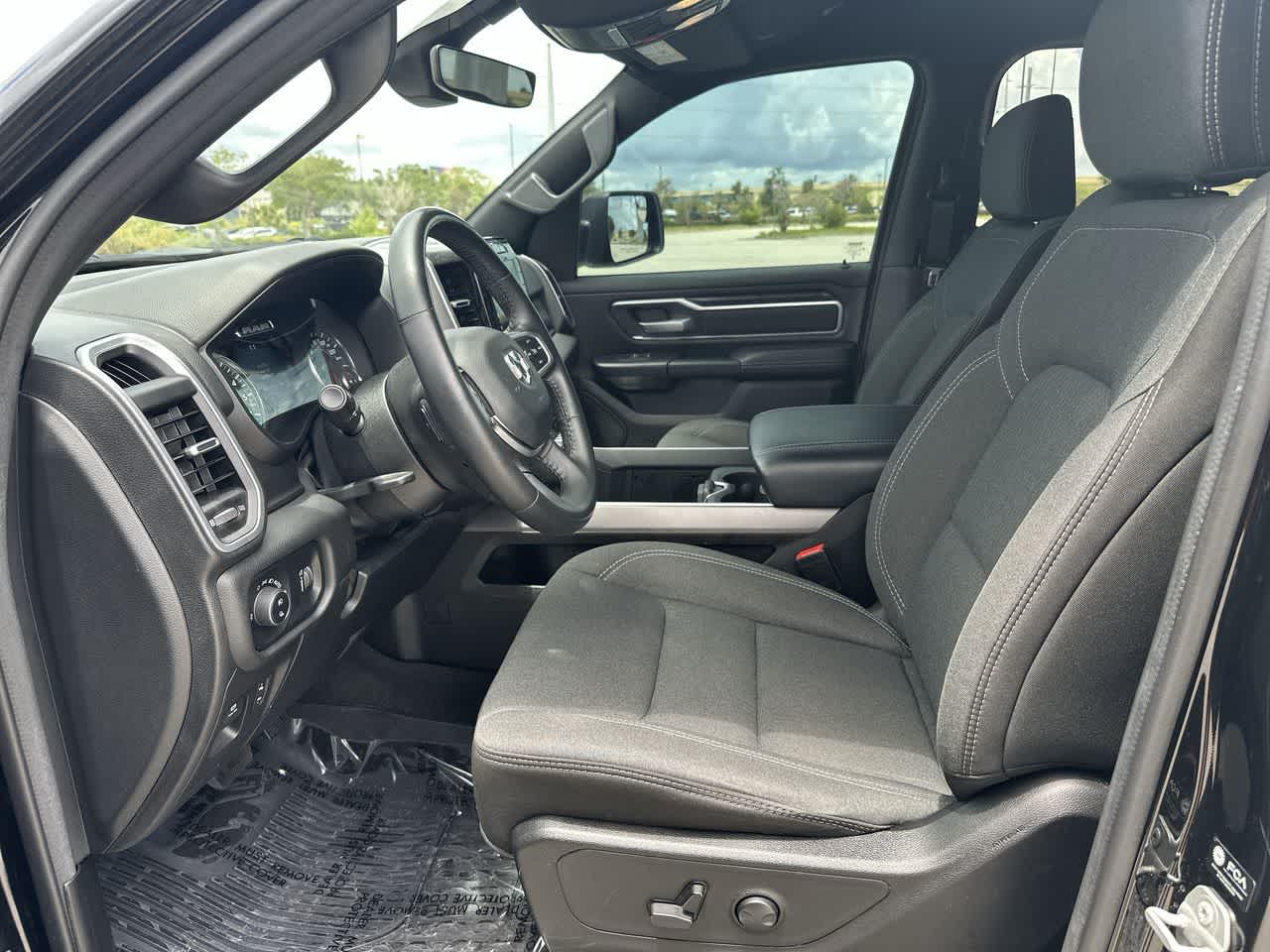 RAM 1500 Big Horn de 2023, cabina doble, tracción 4x4, caja de 1,70 m