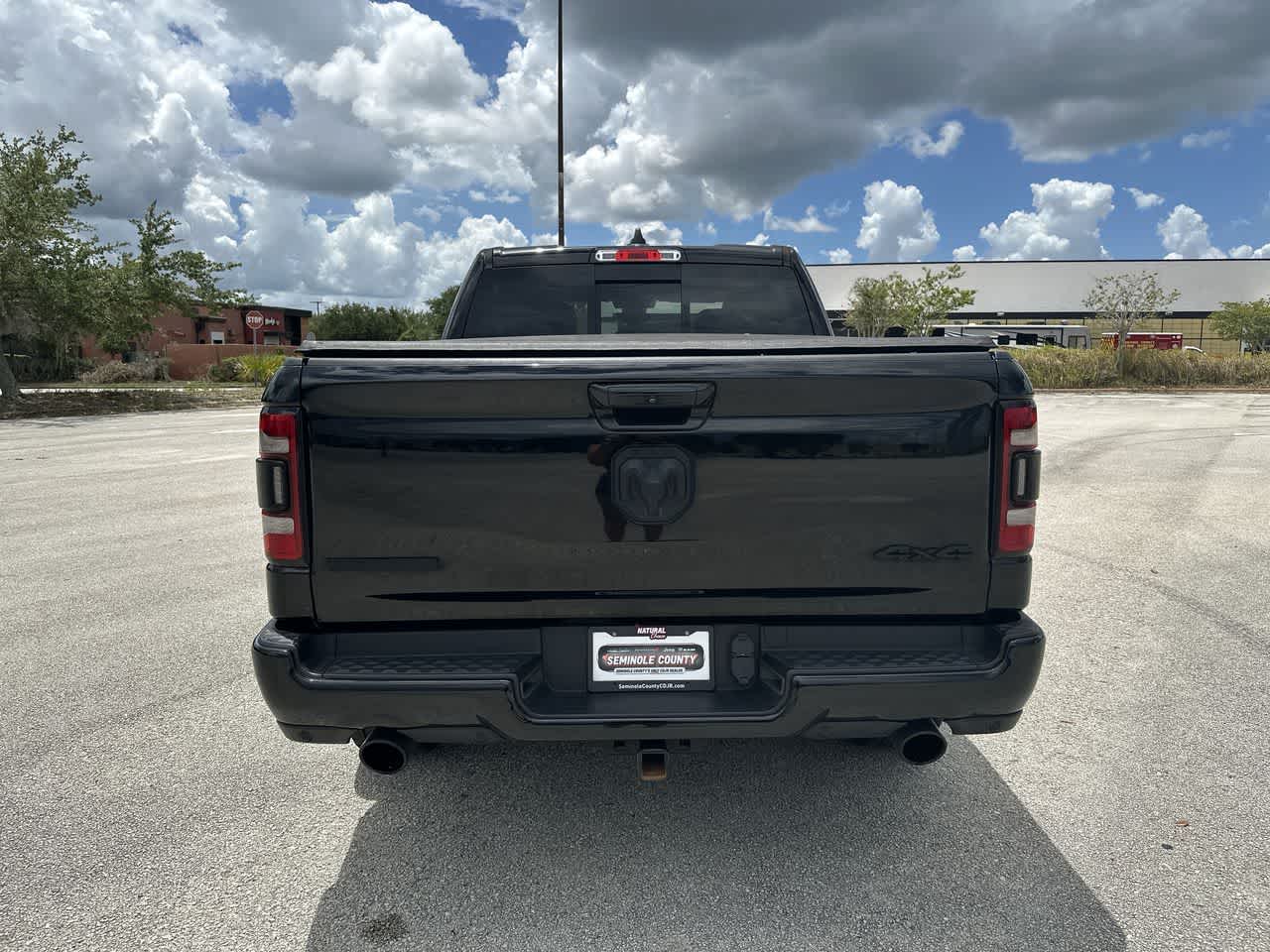 RAM 1500 Big Horn de 2023, cabina doble, tracción 4x4, caja de 1,70 m