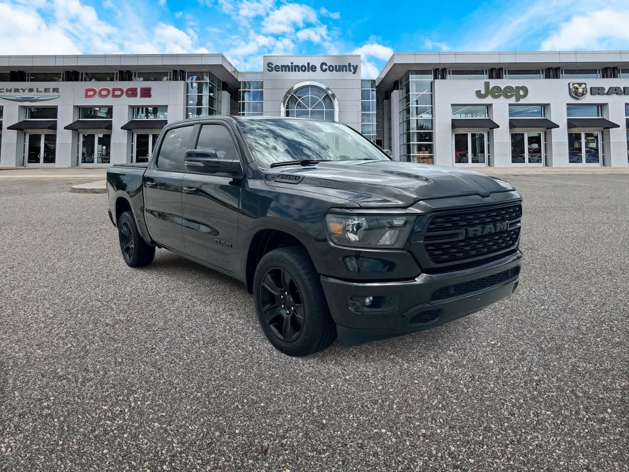 RAM 1500 Big Horn de 2023, cabina doble, tracción 4x4, caja de 1,70 m