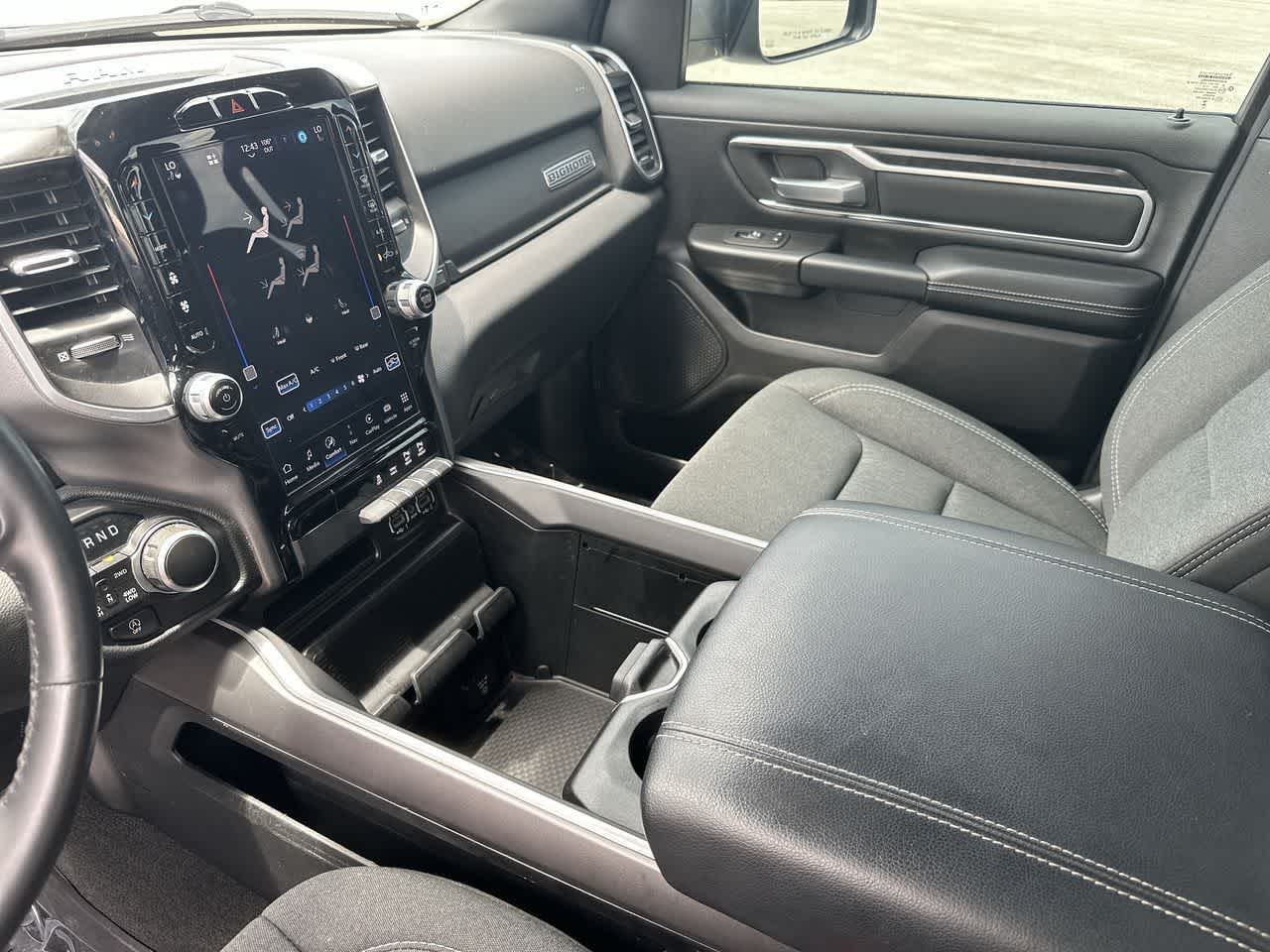 RAM 1500 Big Horn de 2023, cabina doble, tracción 4x4, caja de 1,70 m
