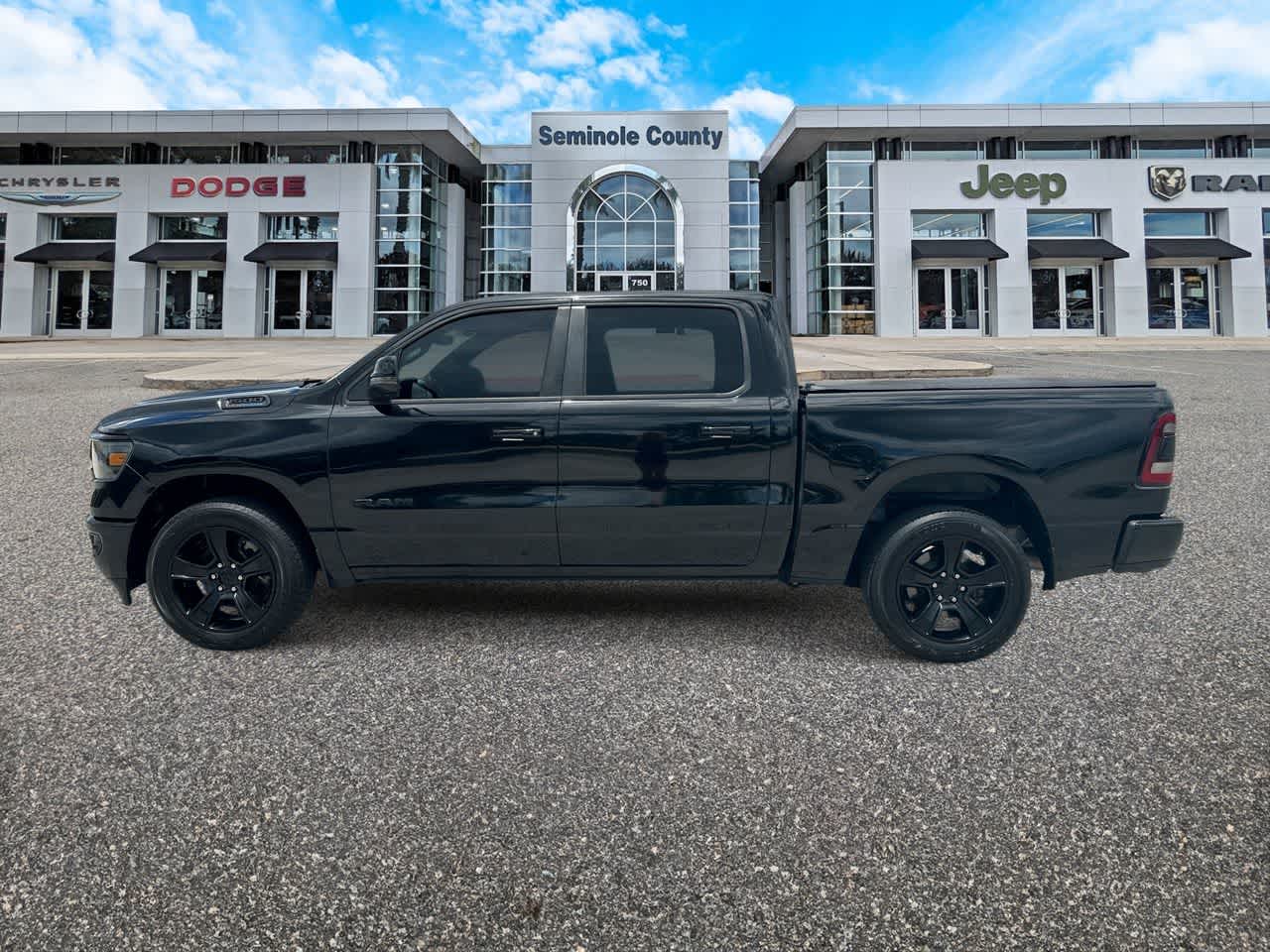 RAM 1500 Big Horn de 2023, cabina doble, tracción 4x4, caja de 1,70 m