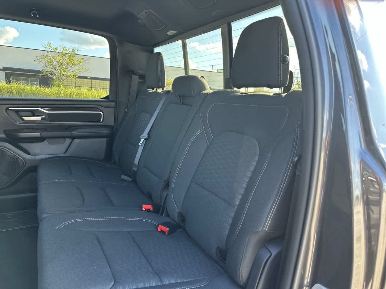 RAM 1500 de 2027, RAM 1500 BIG HORN, CABINA DOBLE, 4X4, CAJA DE 5'7'