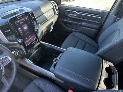 RAM 1500 de 2027, RAM 1500 BIG HORN, CABINA DOBLE, 4X4, CAJA DE 5'7'