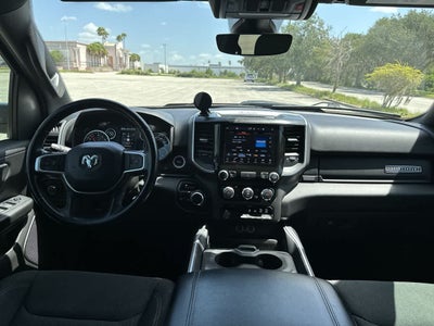 2022 RAM 1500 Big Horn Cabina Doble 4x4 Caja de 5'7''