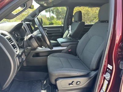 2022 RAM 1500 Big Horn Cabina Doble 4x4 Caja de 5'7''