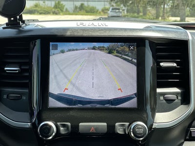 2022 RAM 1500 Big Horn Cabina Doble 4x4 Caja de 5'7''