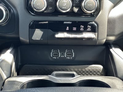 2022 RAM 1500 Big Horn Cabina Doble 4x4 Caja de 5'7''