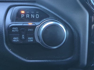 2022 RAM 1500 Big Horn Cabina Doble 4x4 Caja de 5'7''