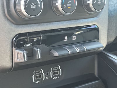 RAM 1500 Big Horn de 2023, cabina doble, tracción 4x4, caja de 1,70 m