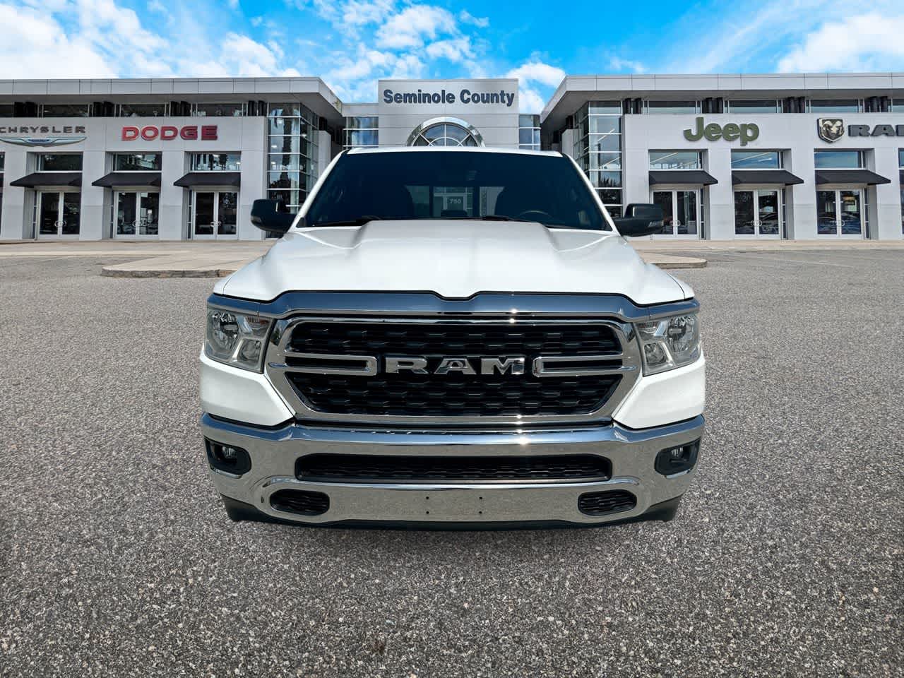 RAM 1500 Big Horn de 2023, cabina doble, tracción 4x4, caja de 1,70 m