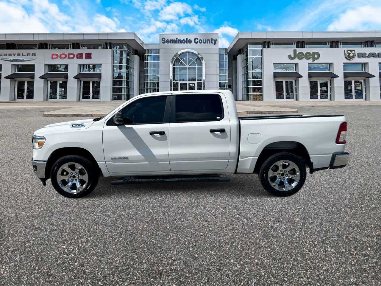 RAM 1500 Big Horn de 2023, cabina doble, tracción 4x4, caja de 1,70 m