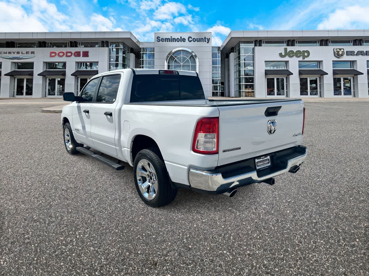 RAM 1500 Big Horn de 2023, cabina doble, tracción 4x4, caja de 1,70 m