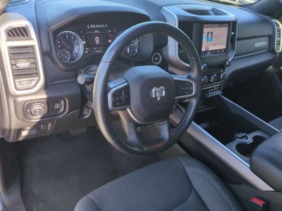 2022 RAM 1500 Big Horn Cabina Doble 4x4 Caja de 5'7''