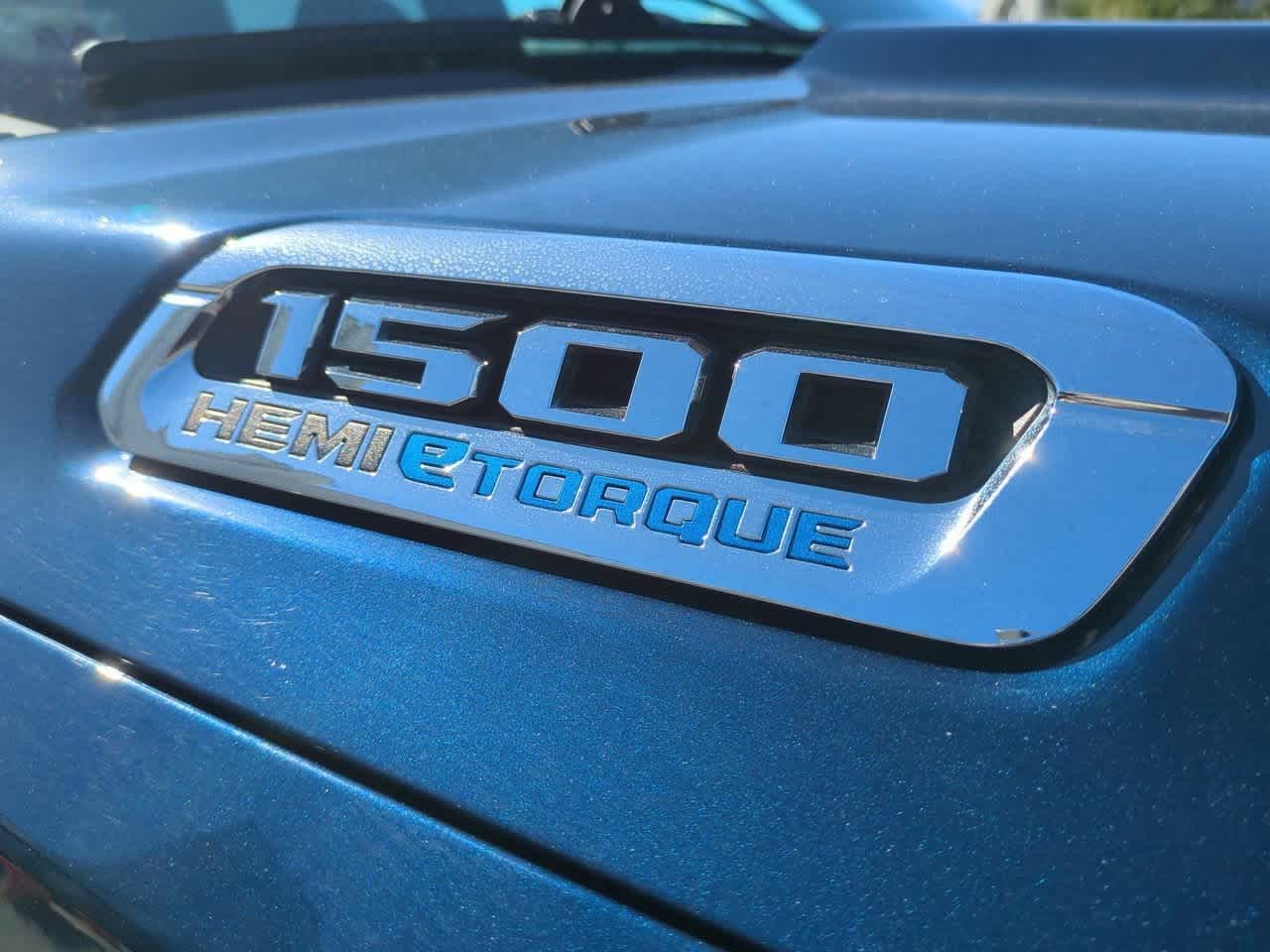 2022 RAM 1500 Big Horn Cabina Doble 4x4 Caja de 5'7''