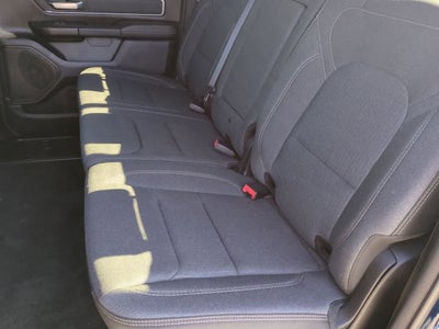 2022 RAM 1500 Big Horn Cabina Doble 4x4 Caja de 5'7''