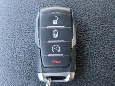 2022 RAM 1500 Big Horn Cabina Doble 4x4 Caja de 5'7''