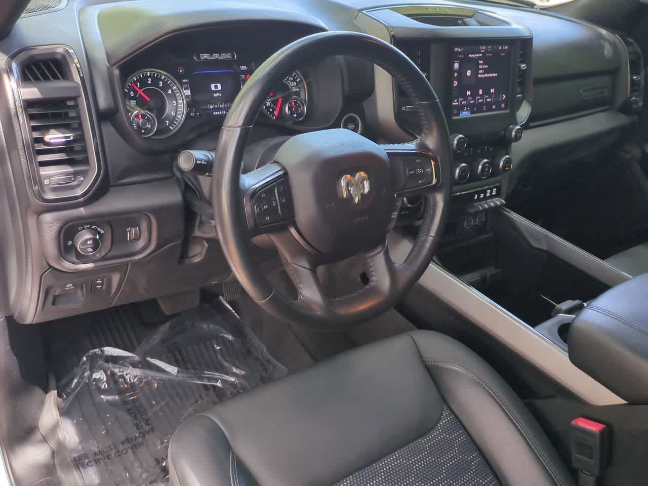RAM 1500 Big Horn de 2023, cabina doble, tracción 4x4, caja de 1,70 m