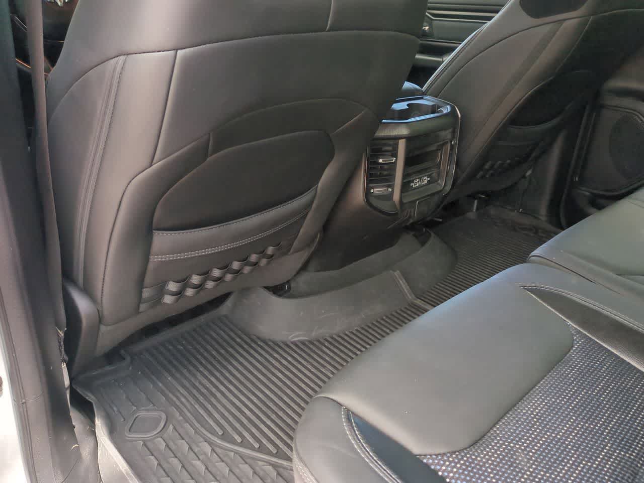 RAM 1500 Big Horn de 2023, cabina doble, tracción 4x4, caja de 1,70 m